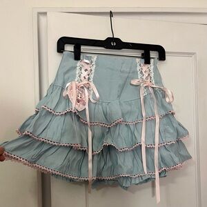 NWT - Kawaii Tiered Lace Up Cake Mini Skirt Dusty Blue & Pink - M